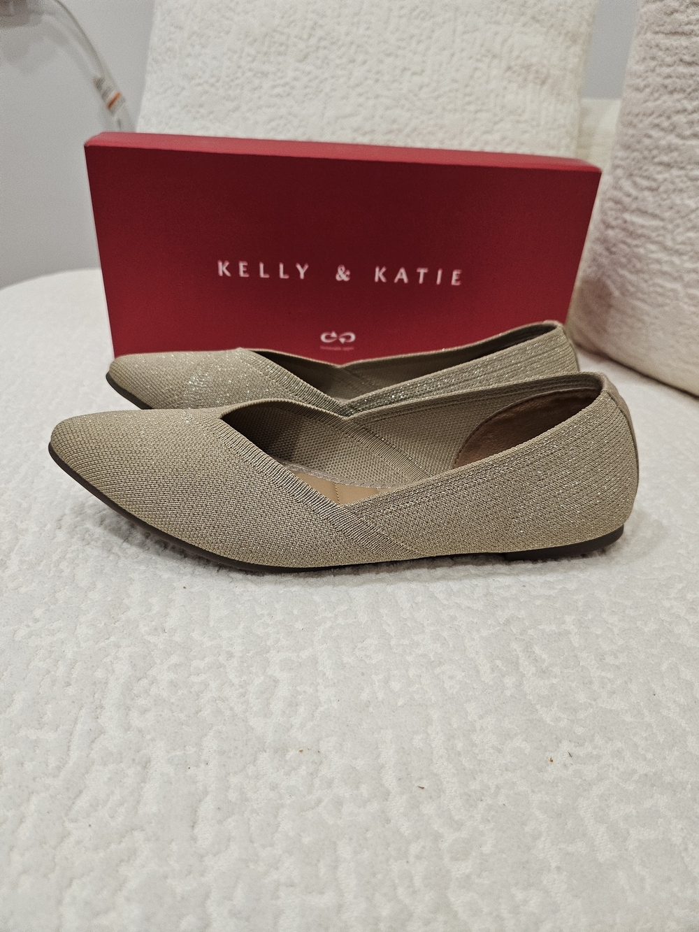 Kelly & Katie Women's Gold Pointed Toe Flats
